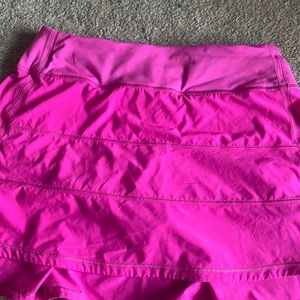 The listing is high because it is not sold anymore and is a wanted item😌💗